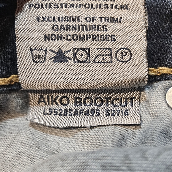 Silver Jeans - Picture 9 of 9